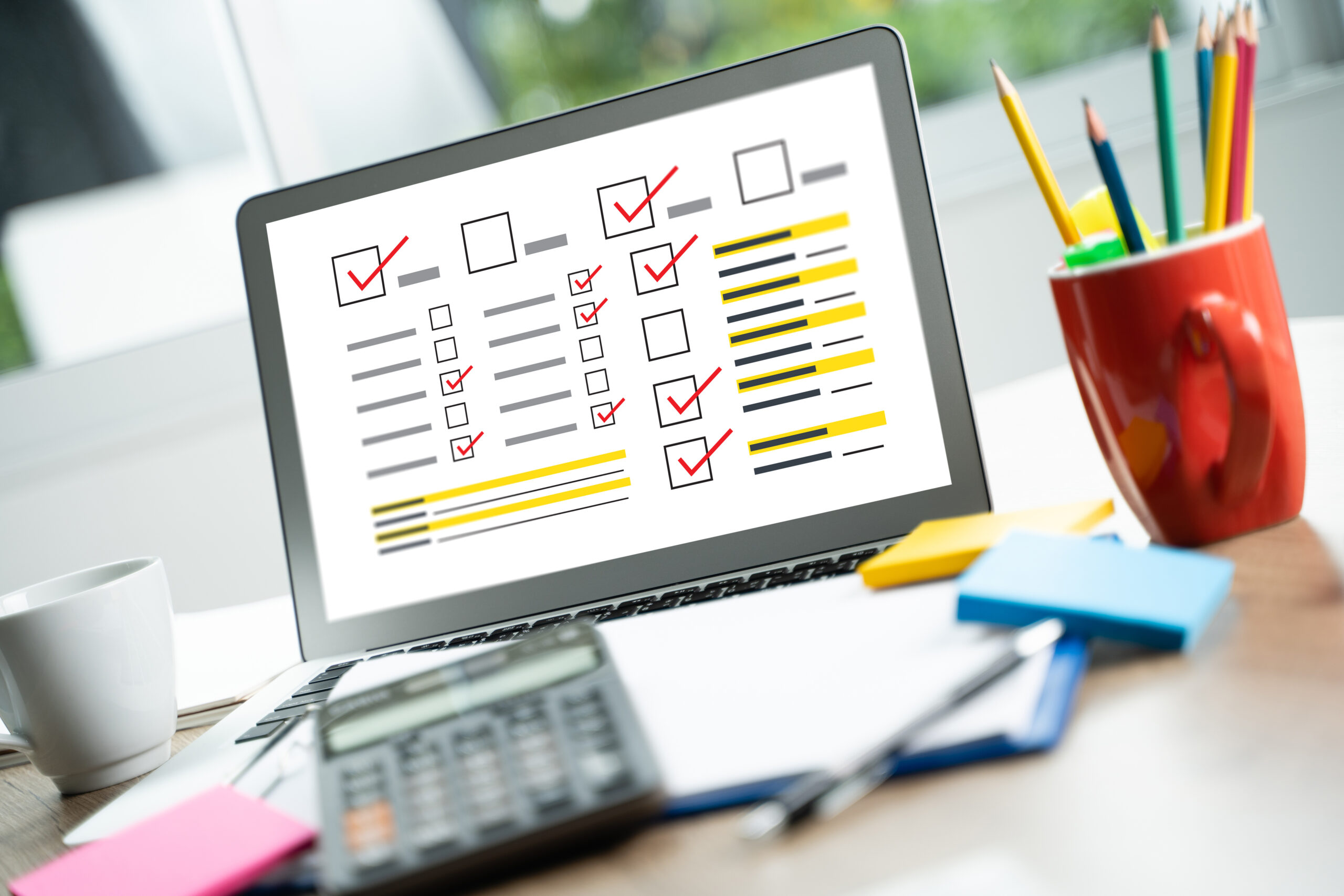 Home businessman survey and results analysis discovery concept assess